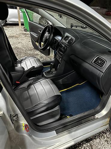 Volkswagen: Volkswagen Polo: 2011 г., 1.6 л, Механика, Бензин, Седан — 10