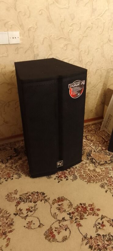 Səs gücləndiriciləri: Komplekt satılır. isteyen olsa vhatsapda əlaqə saxlasın. endirim — 12