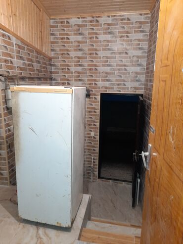 Uzunmüddətli kirayə evlər: Kirayə verilən kiçik həyət evi Plan və sahələr: - Girişdə pilləkənli — 5