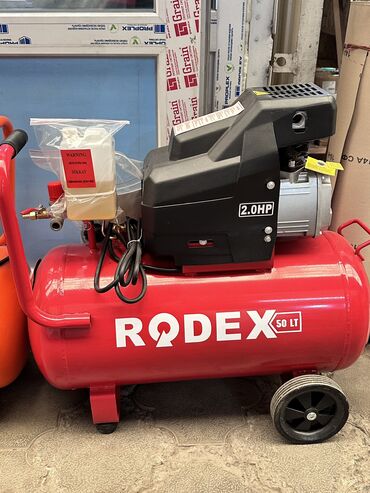 Другие инструменты: Компрессор Rodex Мощность 1500 ват 50литр 8 бар Мин/ 206 литр