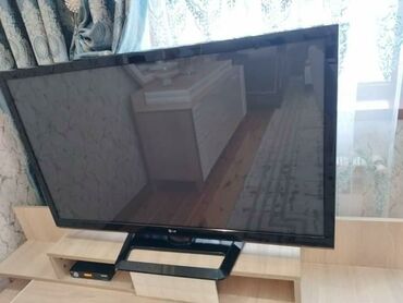 lg d858 g3 dual metallic black: Tv 330 AZN . 102 ekran.Aparati da kartla beraber televizorun ustunde