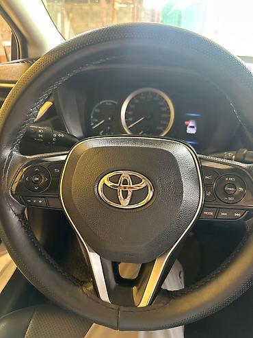 corola: Toyota Corolla: 2019 г., 1.8 л, Вариатор, Гибрид, Седан — 4