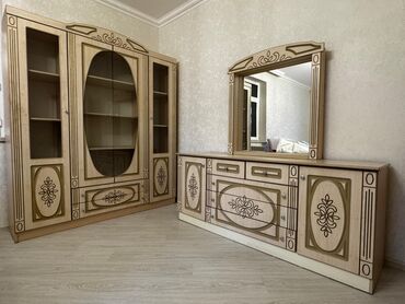 Гостиные гарнитуры: Б/у, Комод, Сервант, Нет кредита