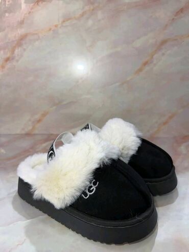 Ugg obuća: Ugg papuče, bоја - Bež, 38 — 7