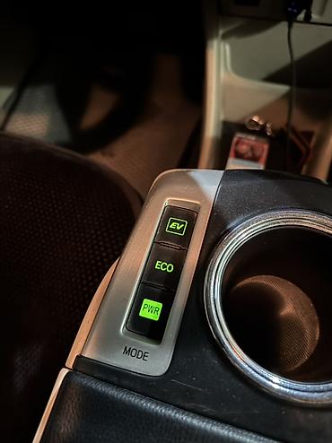 discovery 3: Toyota Prius: 2013 г., 1.8 л, Вариатор, Гибрид, Хэтчбэк — 3