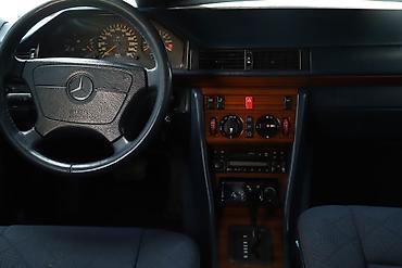 Mercedes-Benz: Mercedes-Benz W124: 1993 г., 3.2 л, Автомат, Бензин — 23