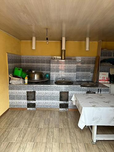 Продажа коттеджей и домов: 7 соток Продается дом со всеми условиями Есть горячая вода - — 23