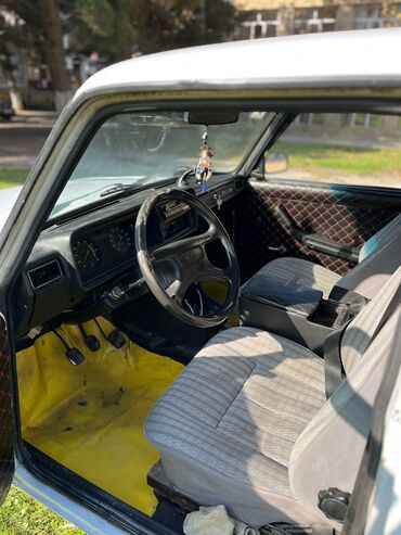 VAZ (LADA): VAZ (LADA) 2104: 1.6 l | 1999 il Sedan — 6