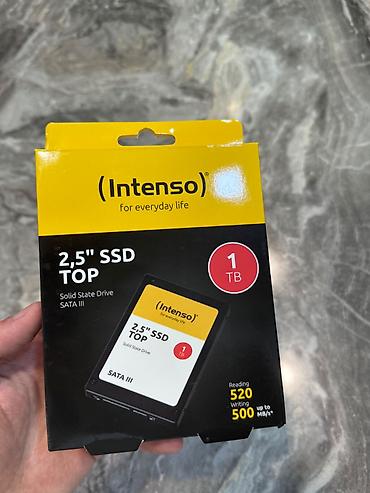 Накопители SSD: Tutum: 1 TB Oxuma sürəti: 520 MB/s Yazma sürəti: 500 MB/s 2.5 düym — 1