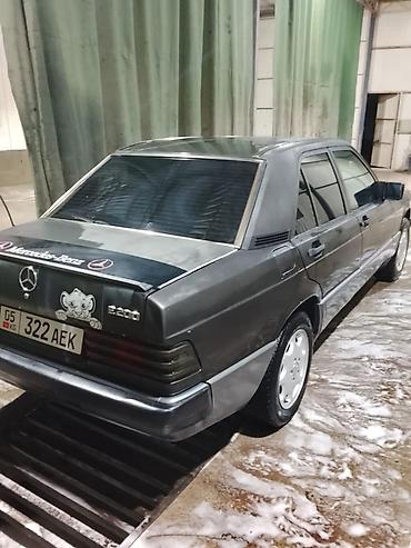 мерседес 124 рул: Mercedes-Benz 190: 1993 г., 2 л, Кол менен иштөөчү, Бензин, Седан — 5