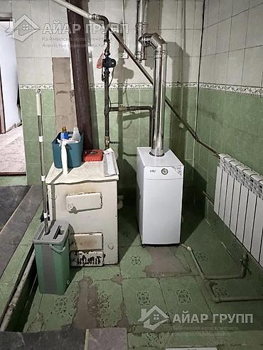 дом в ик: ‼️ СРОЧНО ПРОДАЁТСЯ УГЛОВОЙ ДОМ В БИШКЕКЕ! ‼️ 📍 Район Западного — 8