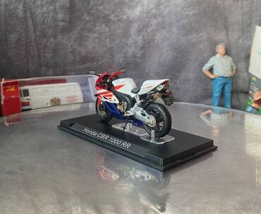 Avtomobil modelləri: Honda, 2004 il, 1:24, Dəmir, Ödənişli çatdırılma — 20