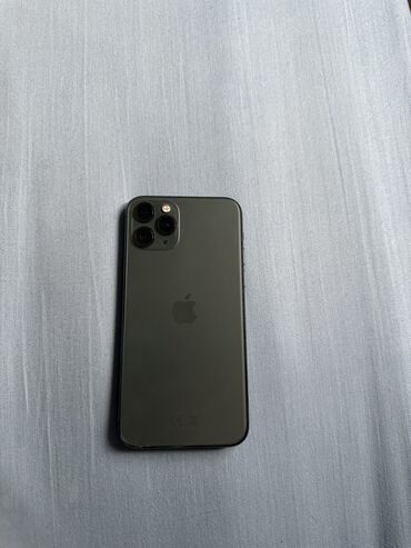 Apple iPhone: IPhone 11 Pro, Б/у, 256 ГБ, Matte Midnight Green, Коробка, 81 %