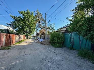 Продажа коттеджей и домов: 🏡 ПРОДАЁТСЯ 2-ЭТАЖНЫЙ ДОМ 📍 Район: Молодая Гвардия 🏠 Комнаты: 7 🏢 — 15