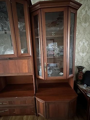 Мебель: Стенка-шкаф, Тип стенки-шкафа: Модульная, Для зала, Б/у, Особенности: Для хранения посуды — 4