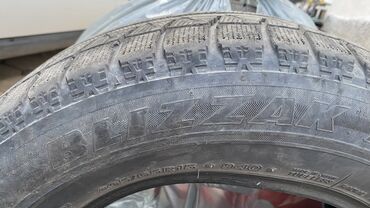 Шины: Шины 205 / 65 / R 15, Зима, Б/у, Комплект, Легковые, Япония, Bridgestone