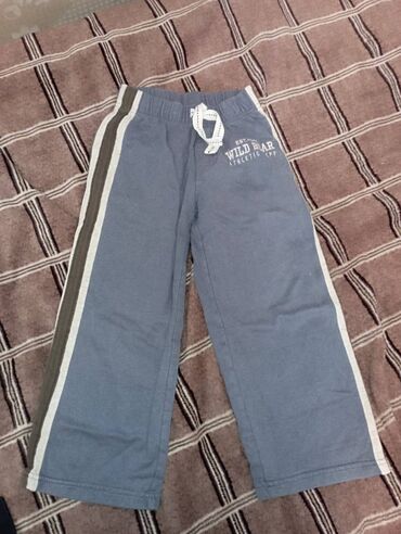 мужские зимние штаны: Продам спортивные штаны для мальчика, теплые, рост 110 см, возраст 4-5