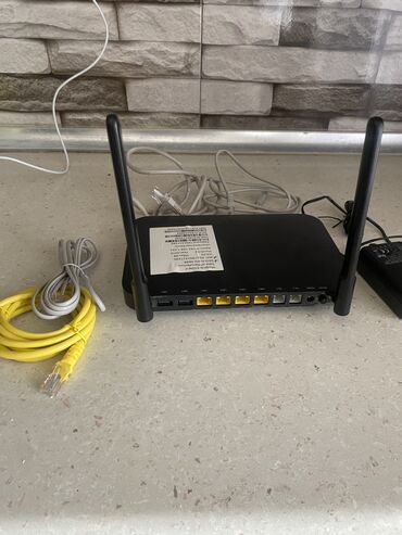 Modemlər və şəbəkə avadanlıqları: İnternet modemi,nokia,bütün məlumatlar şəkildə yerləşdirilib