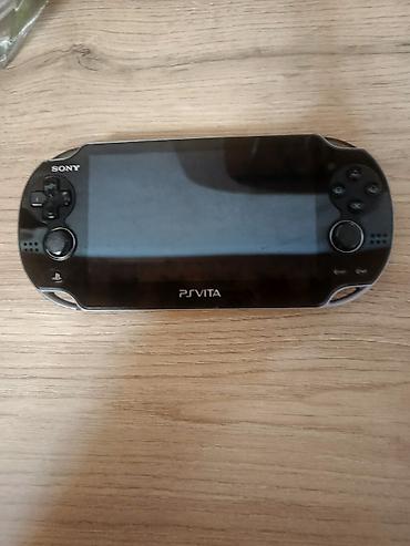 logitech g29 ikinci el: Sony PS Vita portativ oyun konsolu. Komplektdə görünənlər: - PS Vita — 3