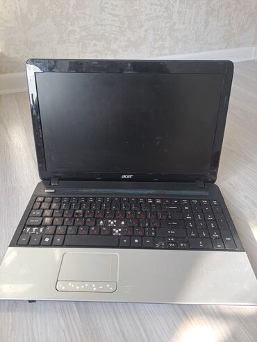 acer v3: Ноутбук, Acer, Б/у, Для несложных задач