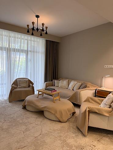 studio apartment: 🏡 Продаётся премиальный дуплекс в Chaika Resort на Иссык-Куле. 📍 2-я — 9