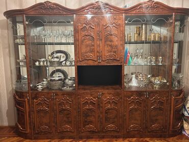 setqa vitrin: Şüşəli dolab vitrini