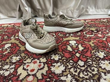 Детская обувь: Детская обувь — набор из 4 пар: 1) Кроссовки бежевые «SPORT» - Цвет — 16