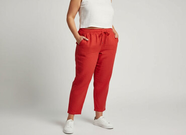 decathlon spodnie przeciwdeszczowe damskie: Reserved, Material trousers for women, size XL
