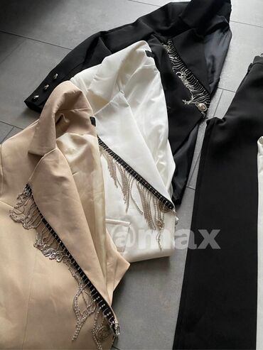 Kompleti: New,,Royal Dreamer’’Suitvelicine:36/38/40/42/44/46 Boje:Crna Bela — 2