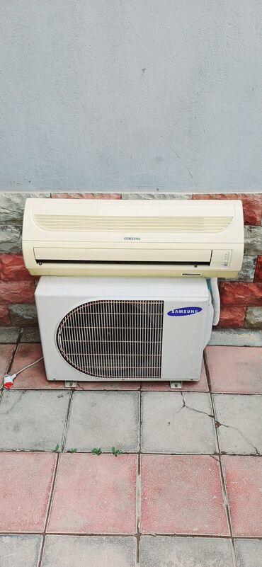 samsung je 1: Kondisioner Samsung, İşlənmiş, 30-35 kv. m, Split sistem, Kredit yoxdur, Ödənişli quraşdırma