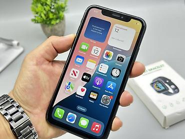 Apple iPhone: IPhone Xr, Б/у, 64 ГБ, Черный, 79 % — 2