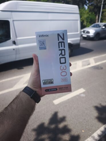 Infinix: Infinix Zero 30, 256 GB, rəng - Qızılı, Zəmanət, Sensor, Simsiz şarj