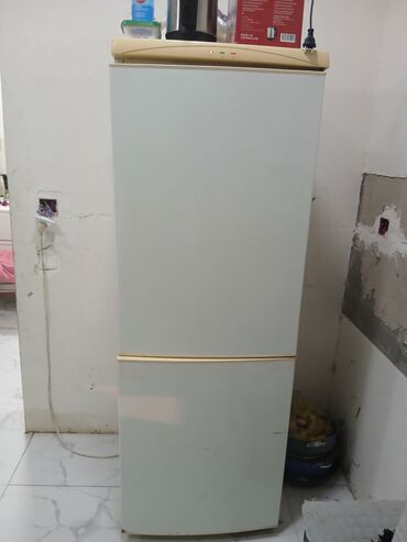 Separatorlar: İşlənmiş 1 qapılı Beko Soyuducu Satılır, rəng - Ağ