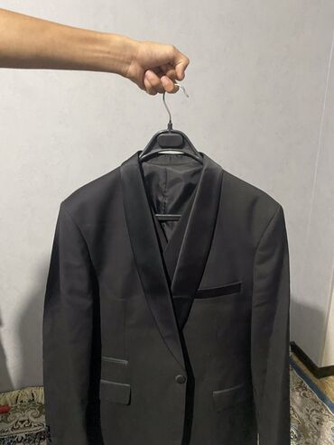 спартивный костюм мужской: Костюм 5XL (EU 50), цвет - Черный