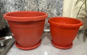 guller: Plastik gül qabları – 2 ədəd - Material: yüngül və möhkəm plastik - — 2