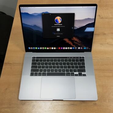 купить б у макбук: Ноутбук, Apple, 16 ГБ ОЭТ, Intel Core i7, 16 ", Жумуш, окуу үчүн