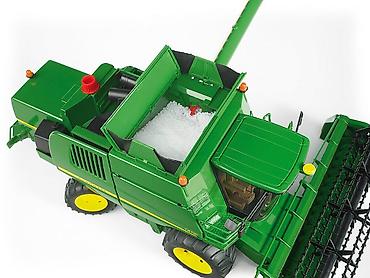 laguna pernice: Kombajn John Deere T670i – BRUDER, razmera 1:16 Šifra proizvoda: 02 — 8