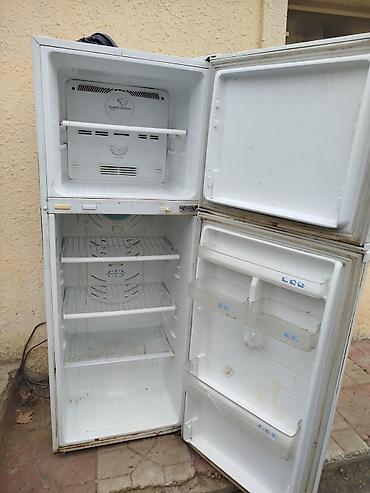 ipad satilir: İşlənmiş 2 qapılı Samsung Soyuducu Satılır, rəng - Ağ — 2