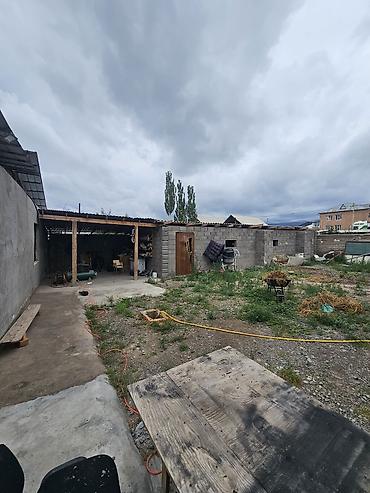 5: Продаётся дом в г. Балыкчы, адрес: ул. Ленинградский, 16а. 4 комнат — 7
