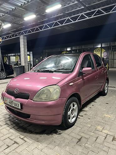 Toyota: Toyota Vitz: 2000 г., 1 л, Хэтчбэк — 5