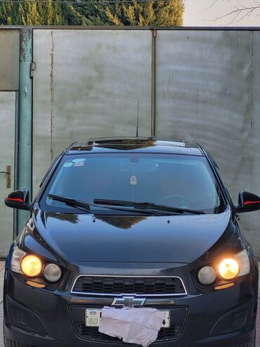 фольксваген поло 1: Chevrolet Aveo: 1.4 л | 2013 г. 24000 км Седан