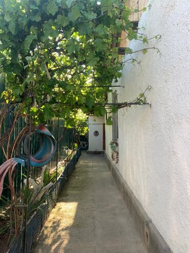 Канцтовары: Продаём хорошую недвижимость сами хозяева в городе!!! Больше фото at lalafo.kg — 21 Канцтовары: Продаём хорошую недвижимость сами хозяева в городе!!! Больше фото — 21