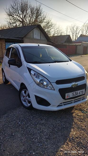 shevrolet lacetti: Chevrolet Spark: 2015 г., 1 л, Автомат, Бензин, Хэтчбэк — 2