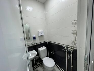 Ofislər: Xətai metrosunun arxasında, metroya piyada 7-8 dəqiqəlik məsafədə, 16 — 20