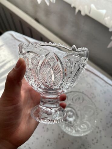 ваза стеклянная: Вареница 2шт, 150с в отличном состоянии глубокие и вместительные, без