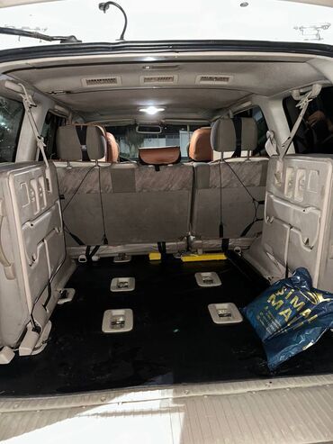 Toyota: Toyota Land Cruiser (100 seriyası) – ağ rəngdə, tam ölçülü 7 yerlik — 20