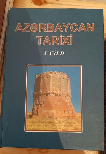 komedixana bilet qiyməti: Z.Bunyadovun Tarix kitablari. 2cildde az istifade edilib. Qiymet