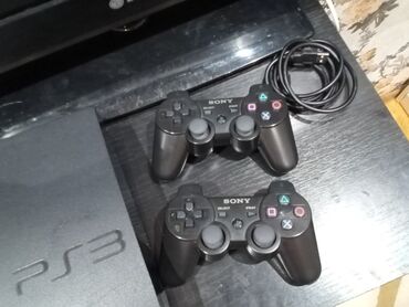 Xbox One: Sony PlayStation 3 (PS3) oyun sistemi komplekti Komplekt: - PS3