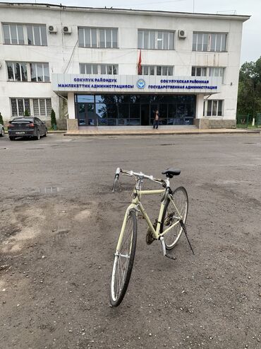 туристический велосипед: Срочно Шоссейник в хорошем состоянии 
Обмен есть