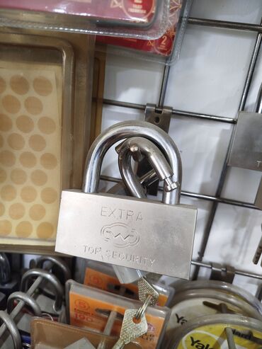 qapi uzu: Məhsul: Asma qıfıl – EXTRA TOP SECURITY - Korpus: Tam metal